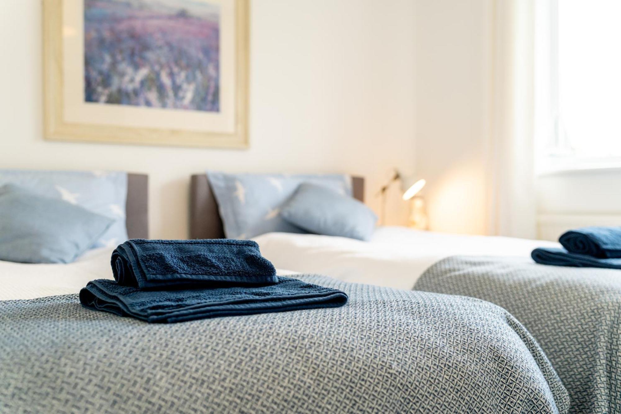 Comfortable And Spacious Superb Holiday Home In Llanelli, Dog Friendly エクステリア 写真